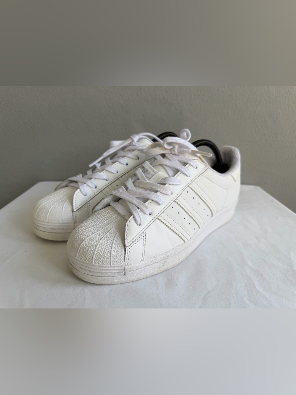 adidas Superstar Triple White Sneakers s8.5 Women’s Low Top Lace Up Leather